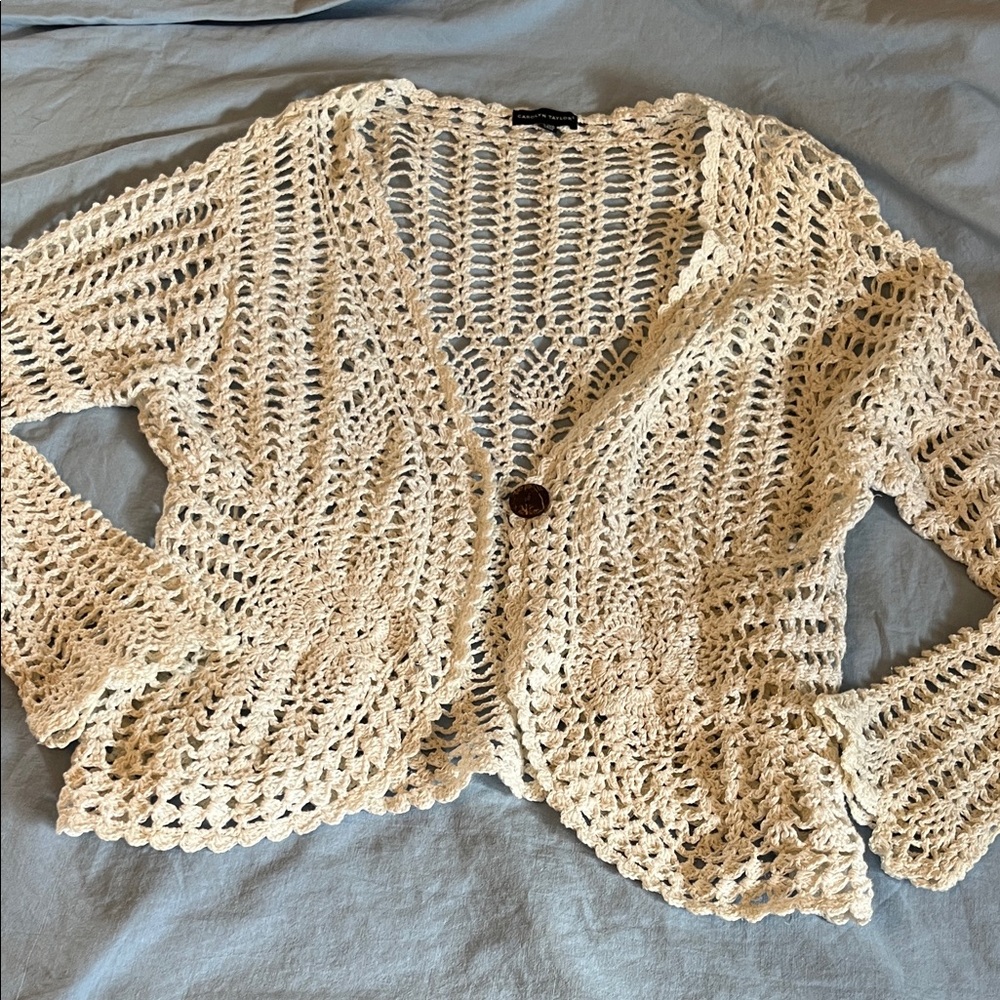 Carolyn Taylor Crochet Cardigan size XL like new gorgeous